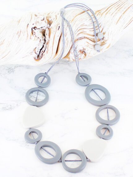 BB1202GY LONG ASYMMETRIC RESIN HOOP & TRIANGLE NECKLACE
