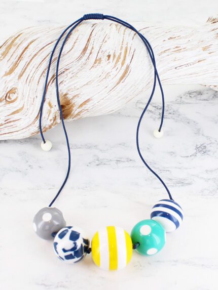 JP1305Y STRIPY RESIN BALL NECKLACE