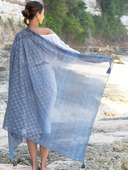 KS1405BLU BLOCK-PRINTED COTTON SCARF / SARONG (110 X 180CM)