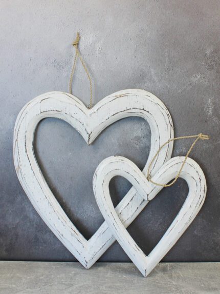 RT6102W SET/2 OPEN WOODEN HANGING HEARTS