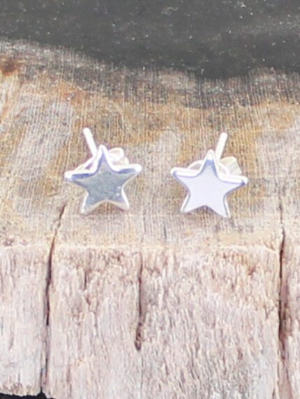 SP210S SIMPLE STAR STUD EARRINGS [SILVER-PLATE]